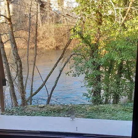 Privatif En Bord De Riviere *